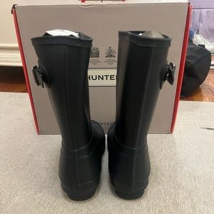 Hunter women’s original short rain boot navy